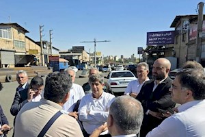 مدیرعامل فولاد مبارکه از بازار بزرگ آهن تهران (آهن‌مکان) بازدید کرد: از بورس کالا تا آهن‌مکان؛ چرا ورق بورسی با اختلاف قیمت بالا وارد بازار می‌شود؟