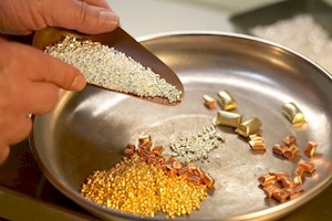 طلای بدون مالیات؛ نجات تولید یا تقویت اقتصاد زیرزمینی؟