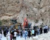 کوه‌خواری با مجوز رسمی/ صدای لودرها بلندتر از فریاد مردم علویجه شد!
