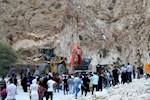 کوه‌خواری با مجوز رسمی/ صدای لودرها بلندتر از فریاد مردم علویجه شد!