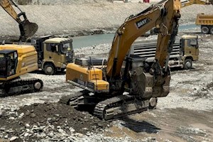 کار استخراج معدن طلای سمتی تخار آغاز شد