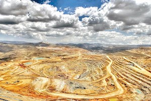 آغاز واگذاری دومعدن طلا به سرمایه گذاران