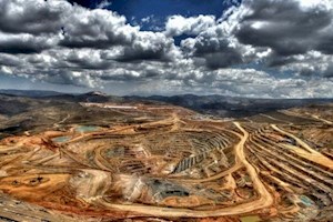 تصویب ۴۰۰۰ میلیارد تومان حقوق دولتی معادن برای بازگشت به کرمان/ بررسی مجوز معدن لاله‌زار در دستور کار استانداری