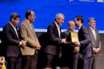با حضور وزیر اقتصاد؛  گواهی سپرده کالایی گندله چادرملو رونمایی شد