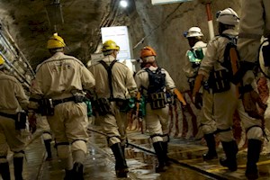 وقتی جان کارگر در معدن از زغال هم ارزان‌تر است!