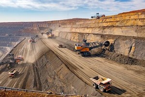 معدنِ بدون ماشین؛ توسعه‌ای که روی کاغذ مانده است